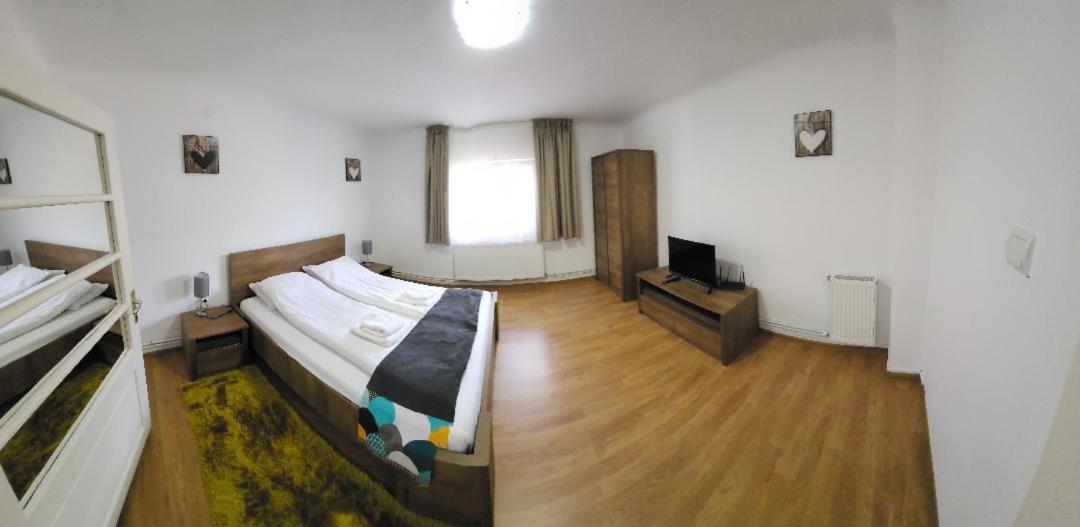 Smile Apartments Sighisoara Ngoại thất bức ảnh